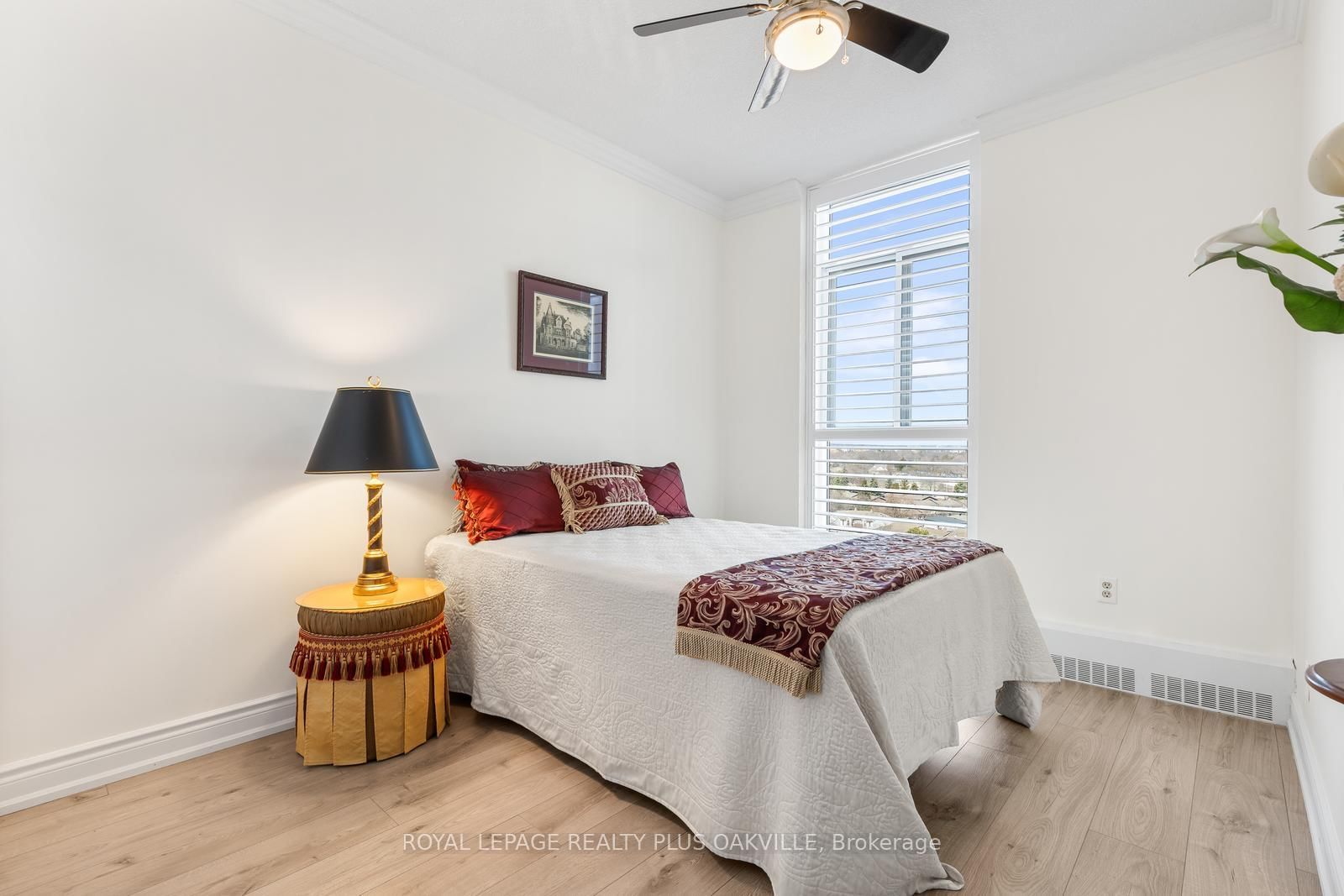 5250 Lakeshore Road, Unit 1006 - Photo 26