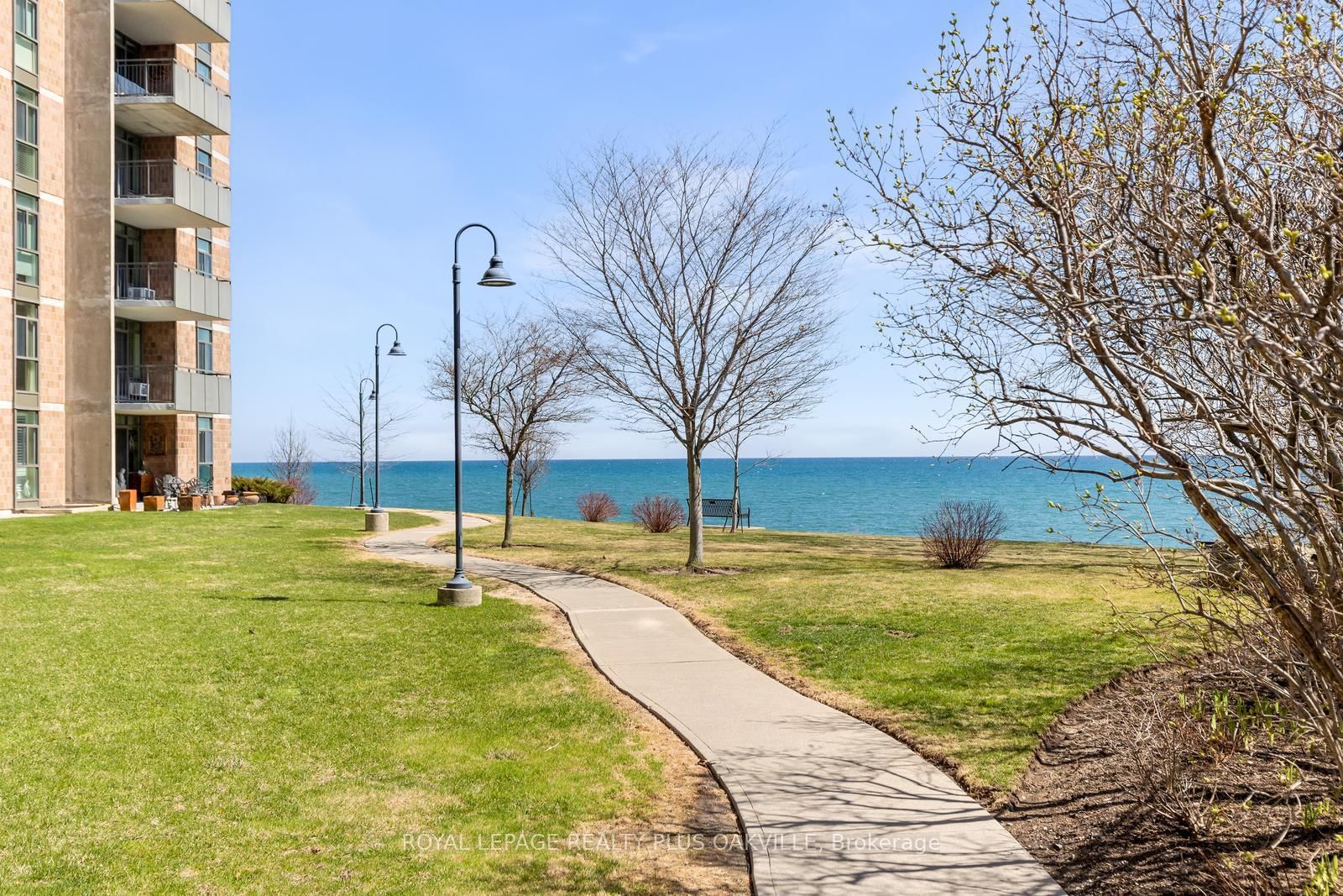 5250 Lakeshore Road, Unit 1006 - Photo 35