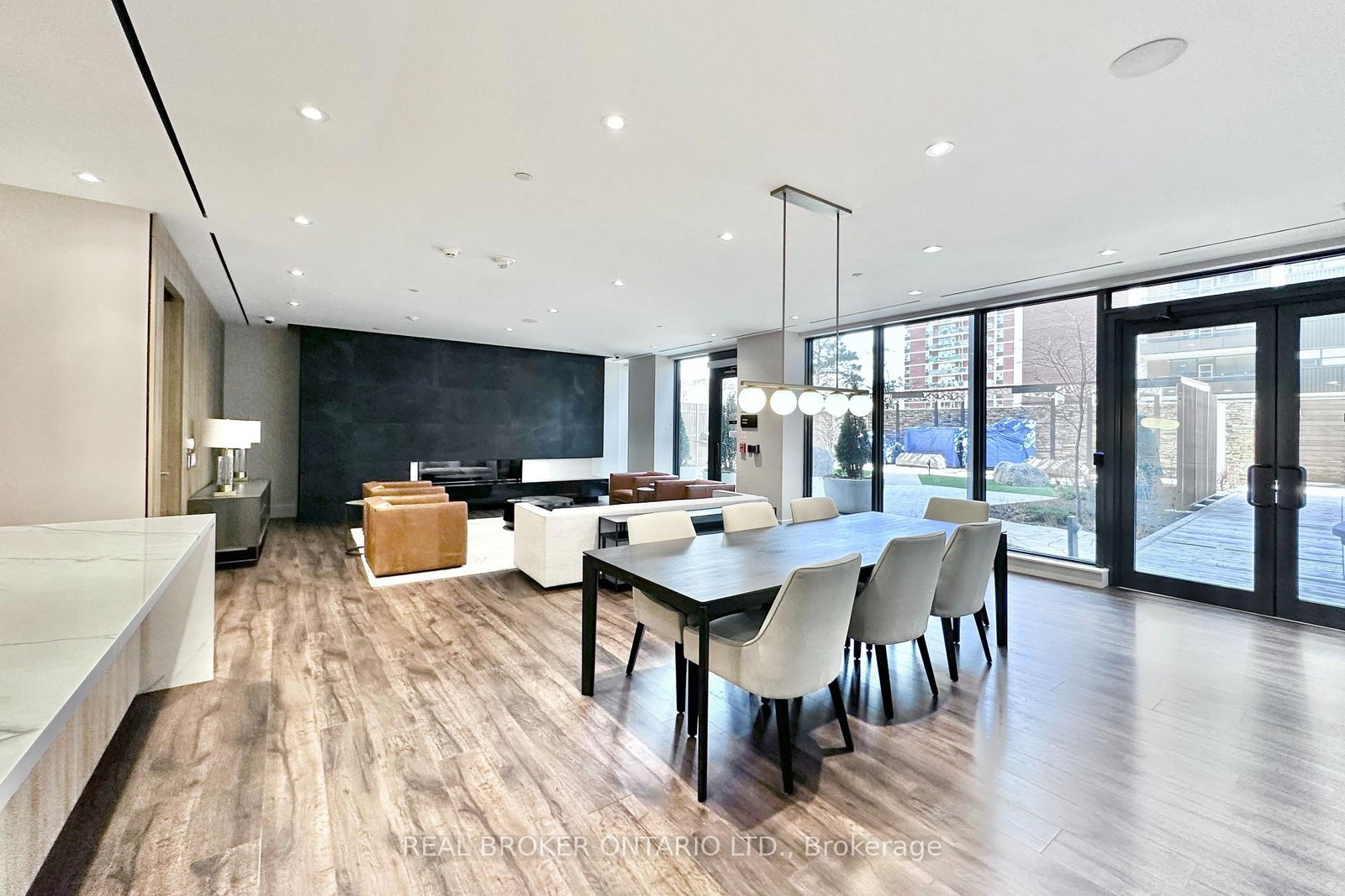 21 Park Street E, Unit 518 - Photo 31