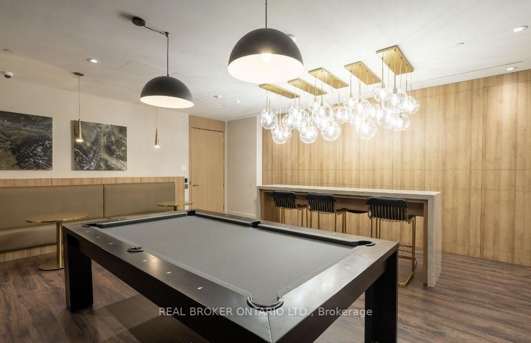 21 Park Street E, Unit 518 - Photo 33