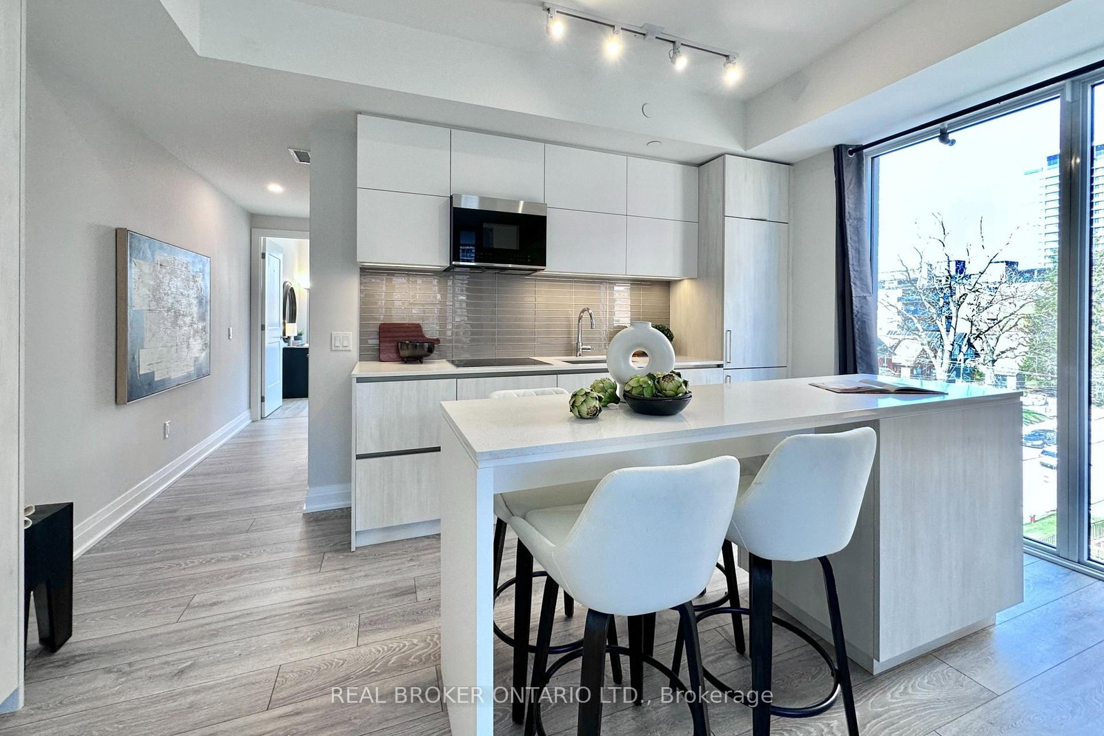 21 Park Street E, Unit 518 - Photo 7