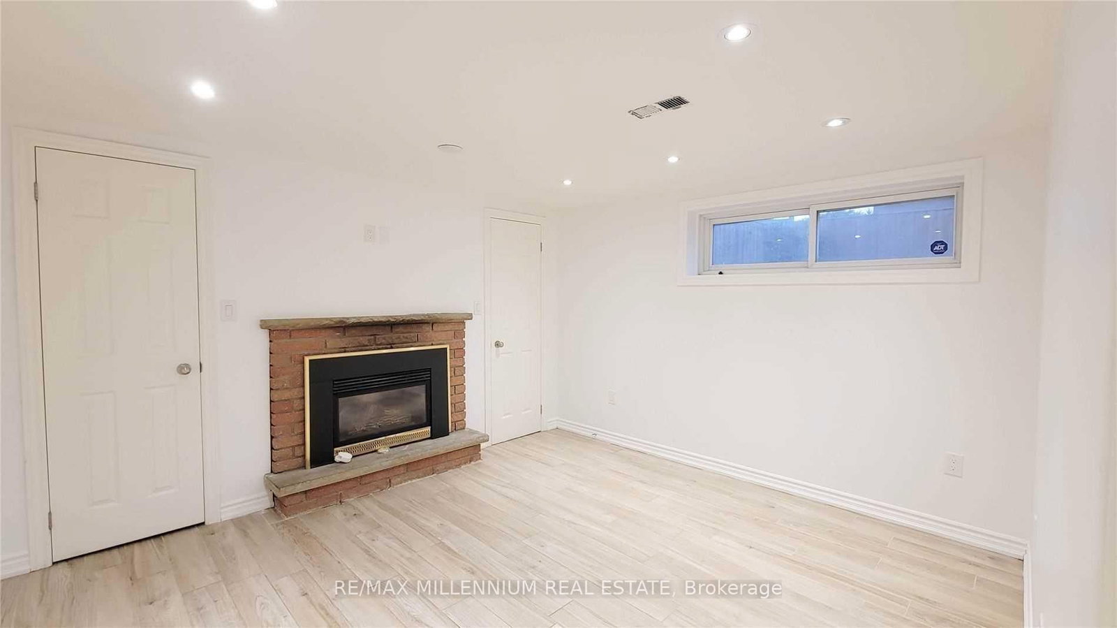 Detached House for lease at 3 Jasmine Road, Toronto, Ontario, M9M 2P8 - Humbermede - MLS: W12979962