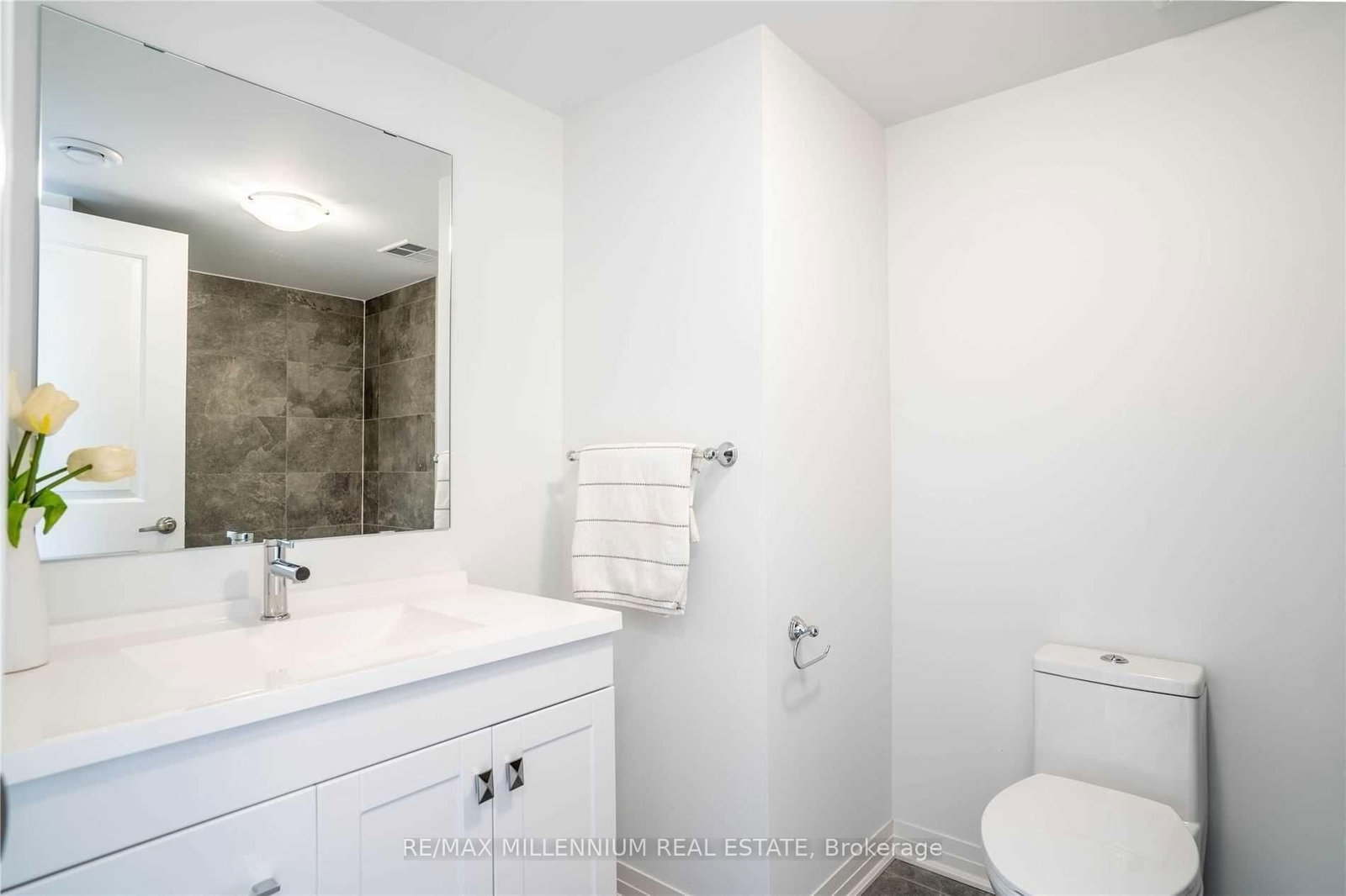 Detached House for lease at 3 Jasmine Road, Toronto, Ontario, M9M 2P8 - Humbermede - MLS: W12979962