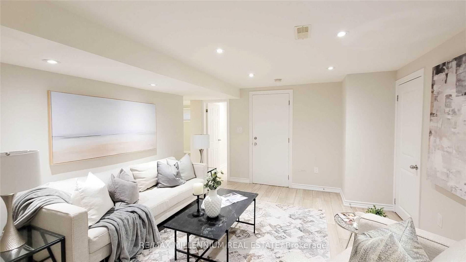 Detached House for lease at 3 Jasmine Road, Toronto, Ontario, M9M 2P8 - Humbermede - MLS: W12979962