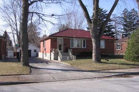 40 Briarwood Ave, Mississauga, L5G3N6 | Image 2