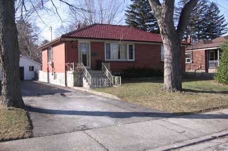 40 Briarwood Ave, Mississauga, L5G3N6 | Image 3