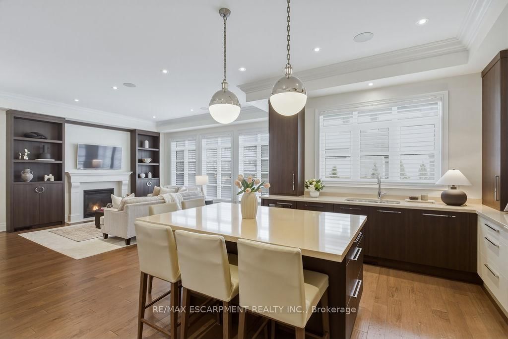 343 Tudor Avenue • Oakville, ON photo 18
