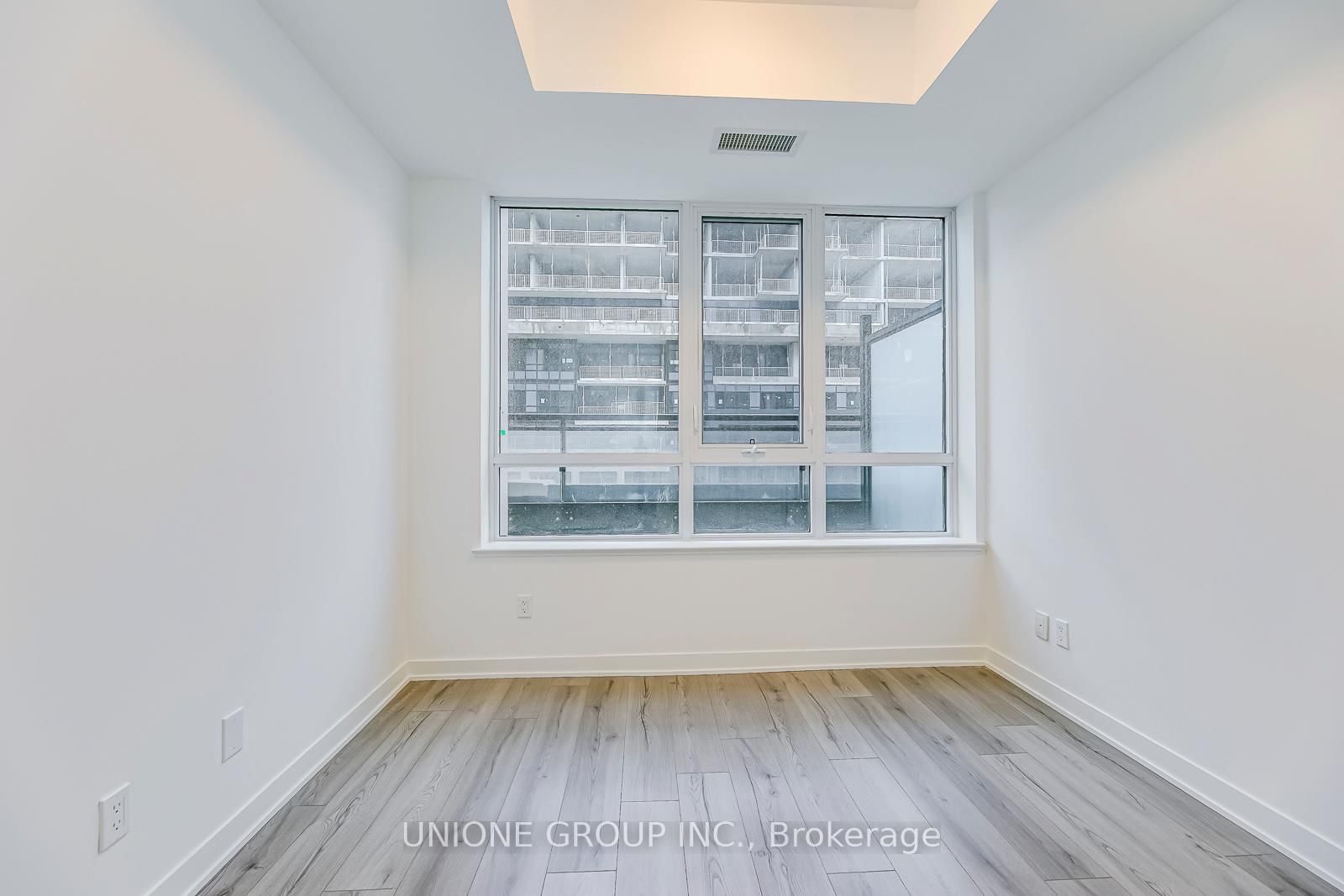 405 Dundas Street W, Unit 320 - Photo 15