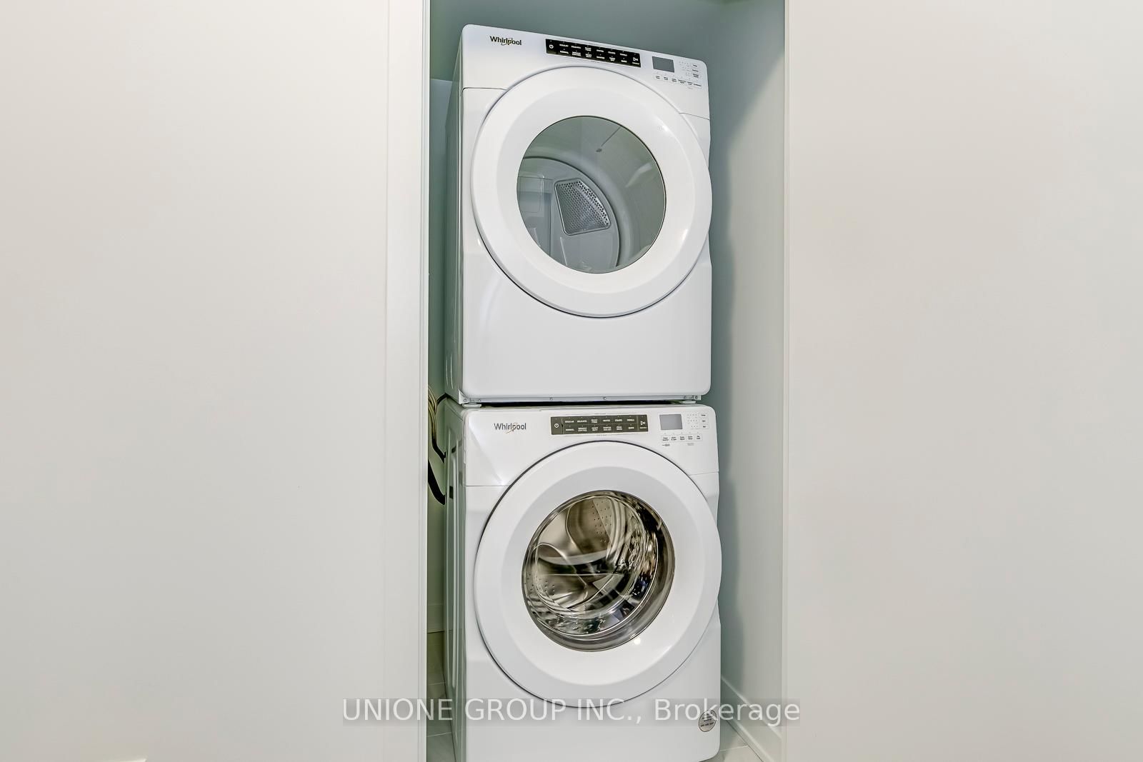 405 Dundas Street W, Unit 320 - Photo 23