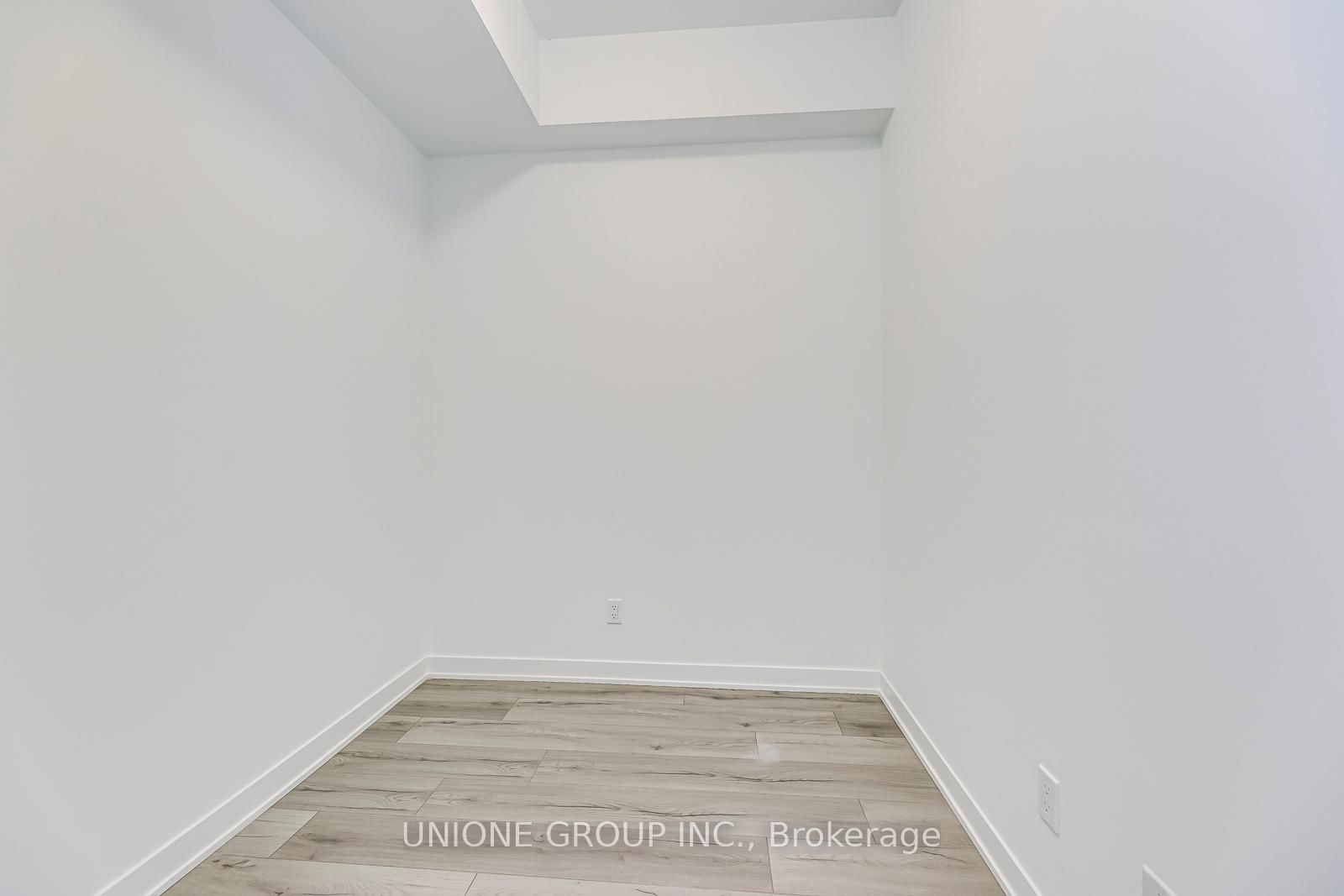 405 Dundas Street W, Unit 320 - Photo 4