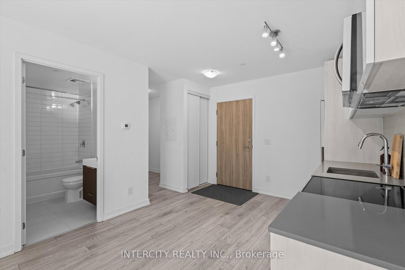 604 - 3100 Keele St, Toronto, M3M 0E1 | Image 3