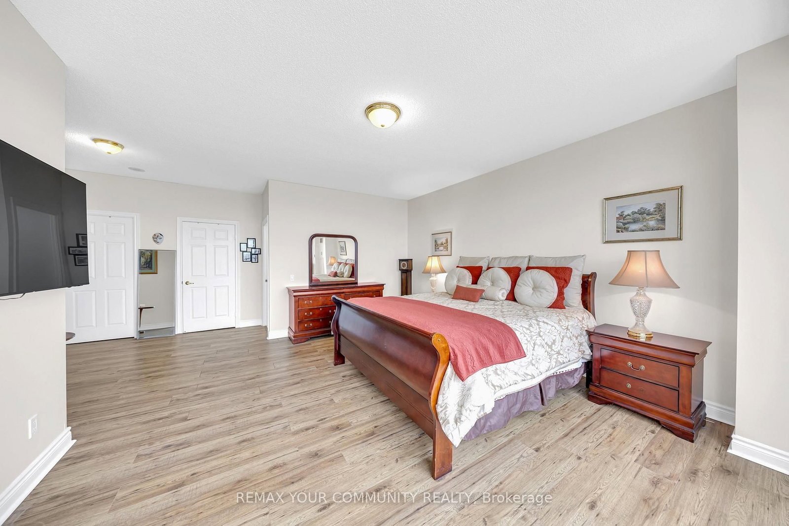 35 Kingsbridge Garden Circle, Unit 3005 - Photo 16