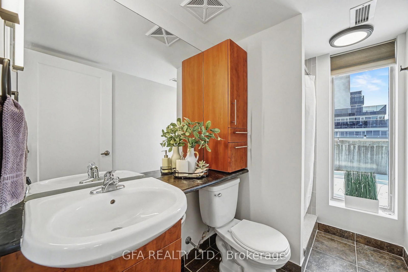 1040 The Queensway Street, Unit 720 - Photo 15