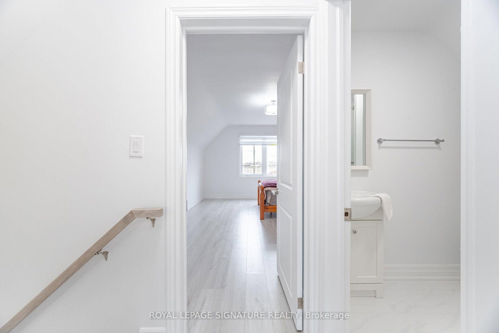 Detached House for sale at 2015 Stanfield Road, Mississauga, Ontario, L4Y 1R2 - Lakeview - MLS: W12980332