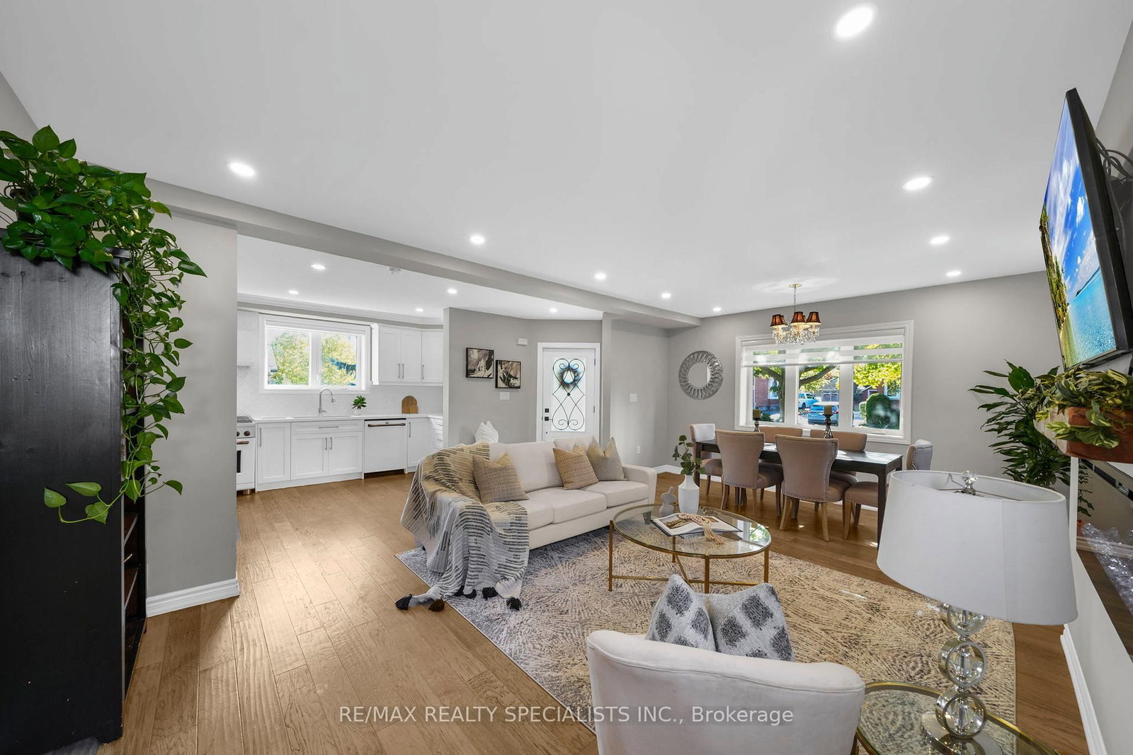 46 Elizabeth Street S - Photo 11