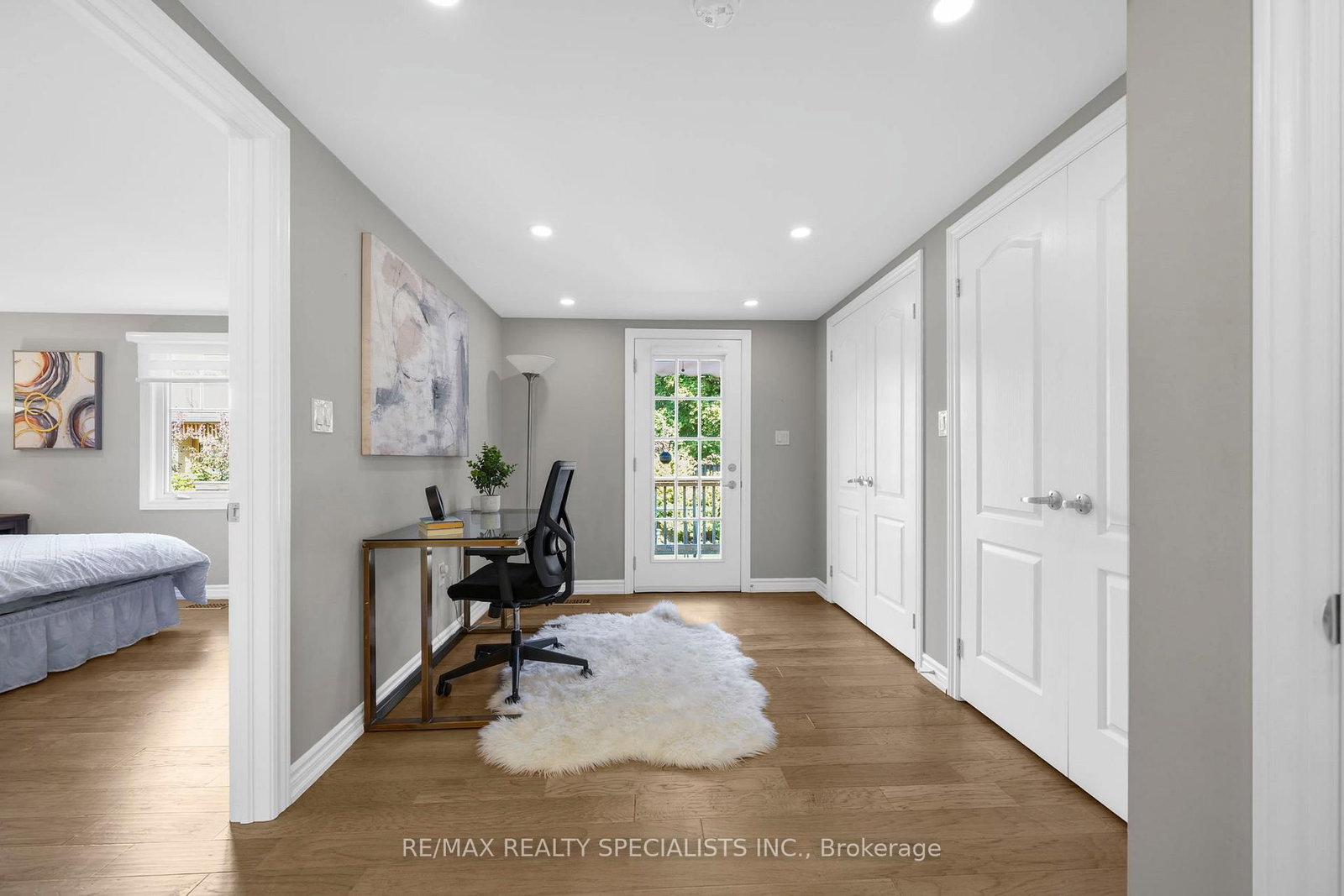 Detached House for sale at 46 Elizabeth Street, Brampton, Ontario, L6Y 1R1 - Downtown Brampton - MLS: W12980348