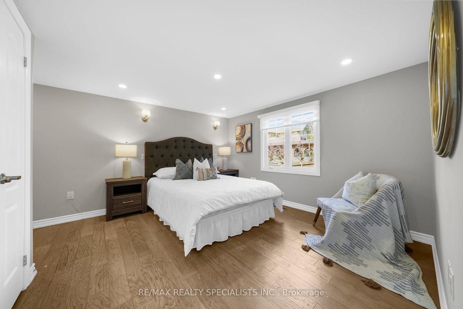 Detached House for sale at 46 Elizabeth Street, Brampton, Ontario, L6Y 1R1 - Downtown Brampton - MLS: W12980348