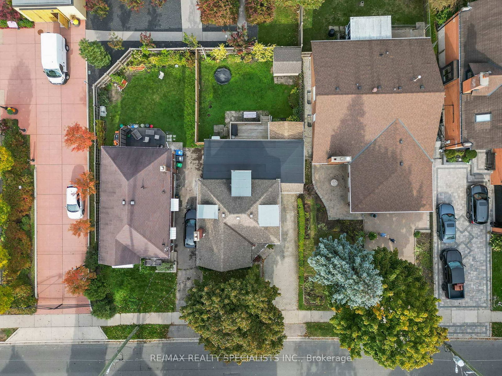 46 Elizabeth Street S - Photo 43