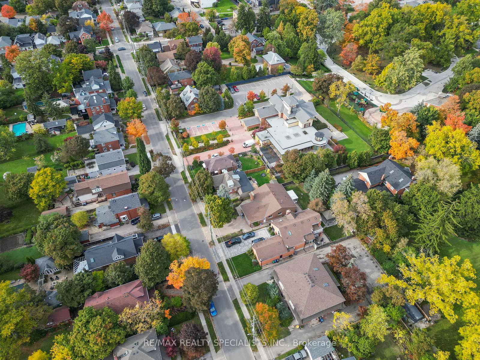 Detached House for sale at 46 Elizabeth Street, Brampton, Ontario, L6Y 1R1 - Downtown Brampton - MLS: W12980348