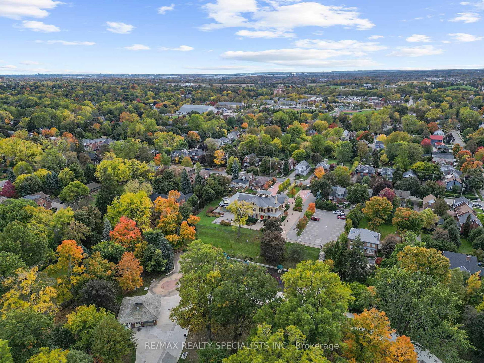 46 Elizabeth Street S - Photo 49