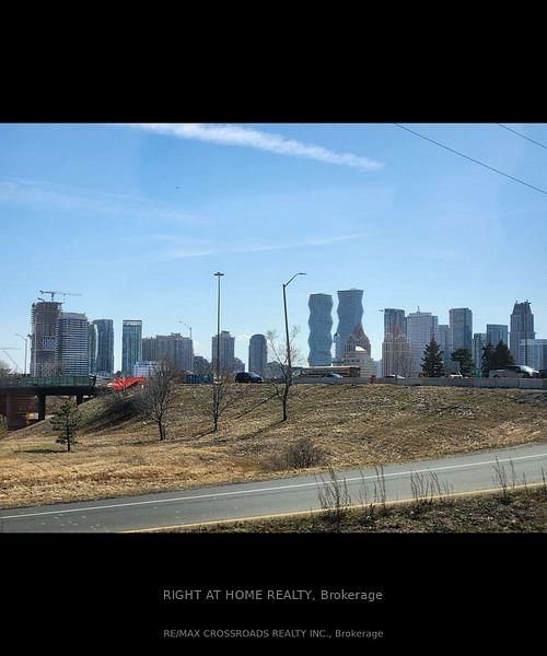 349 Rathburn Road W, Unit 1808 - Photo 20