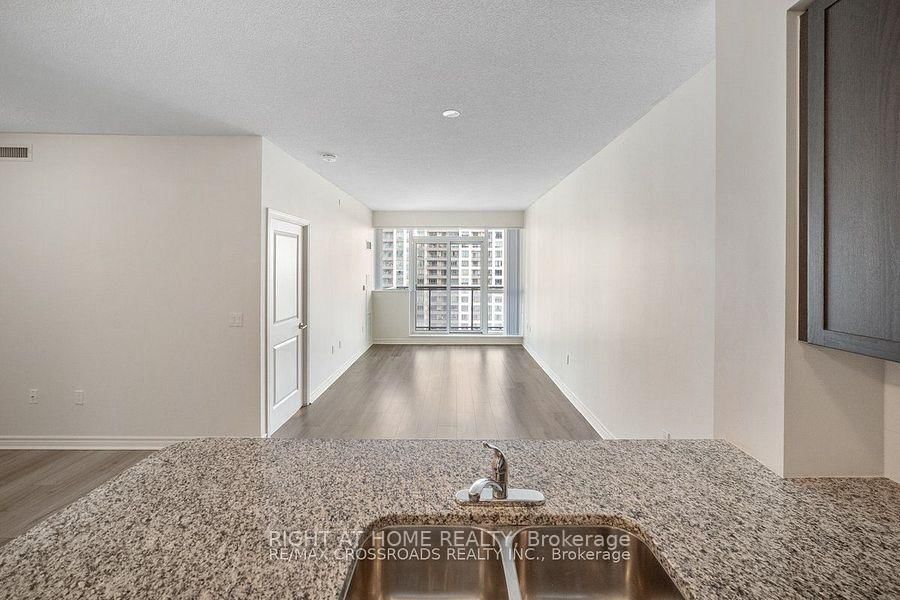 349 Rathburn Road W, Unit 1808 - Photo 6