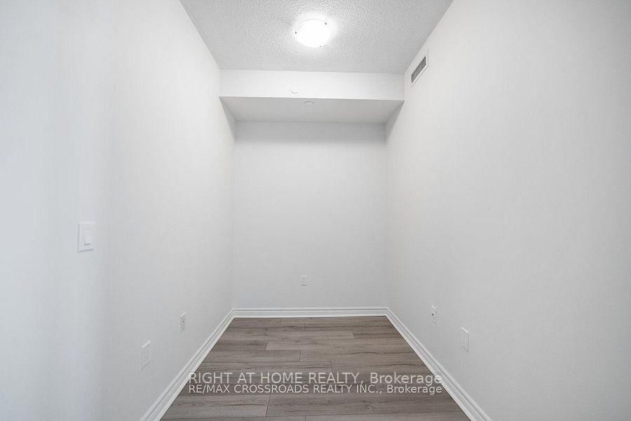349 Rathburn Road W, Unit 1808 - Photo 9