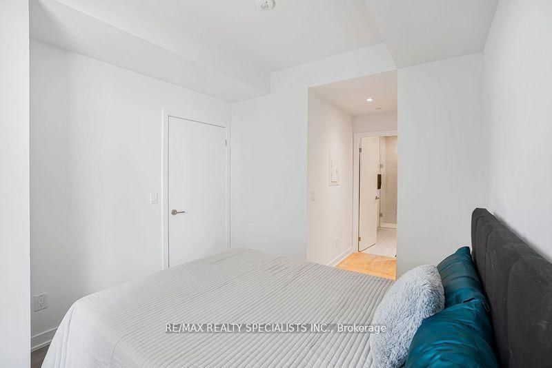 1926 Lakeshore Boulevard W, Unit 3711 - Photo 16