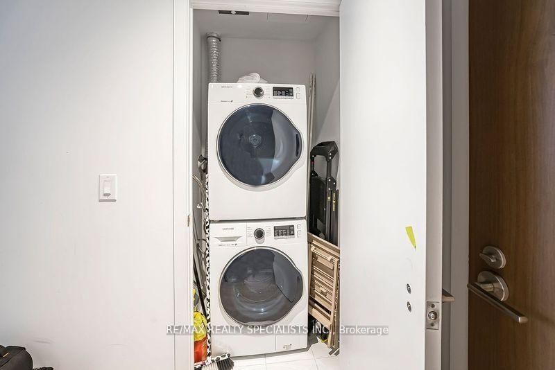 1926 Lakeshore Boulevard W, Unit 3711 - Photo 18