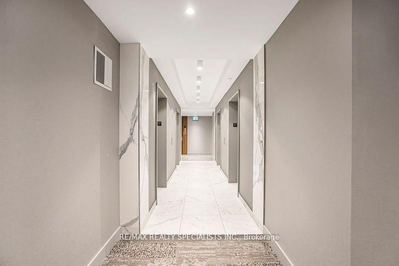 1926 Lakeshore Boulevard W, Unit 3711 - Photo 7