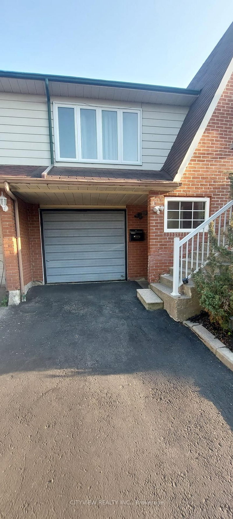 28 Foxacre Row, Brampton, L6V 3P5 | Image 2
