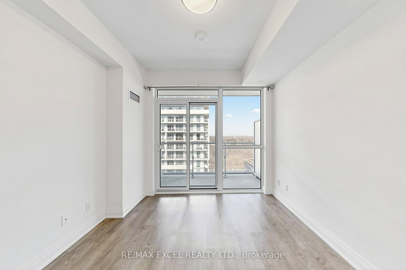 55 Speers Road, Unit 1702 - Photo 15