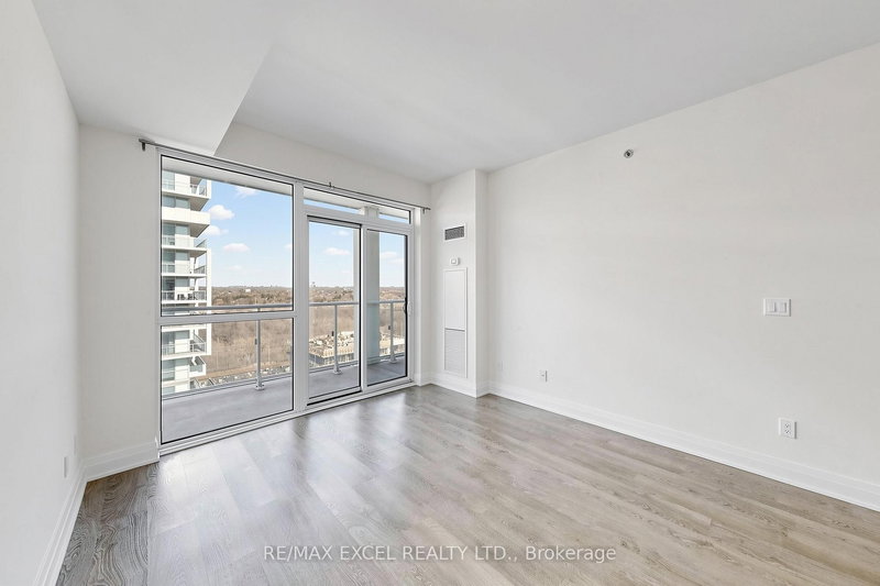 1702 - 55 Speers Rd, Oakville, L6K 0H9 | Image 2