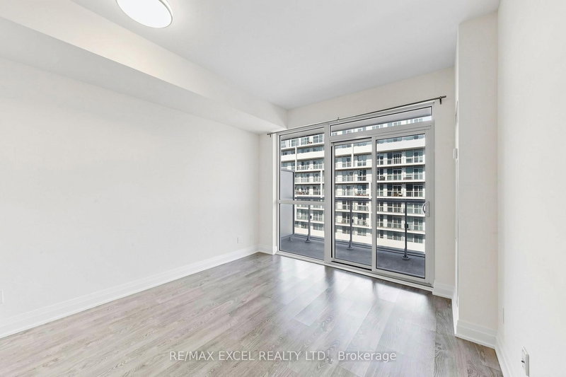 1702 - 55 Speers Rd, Oakville, L6K 0H9 | Image 3