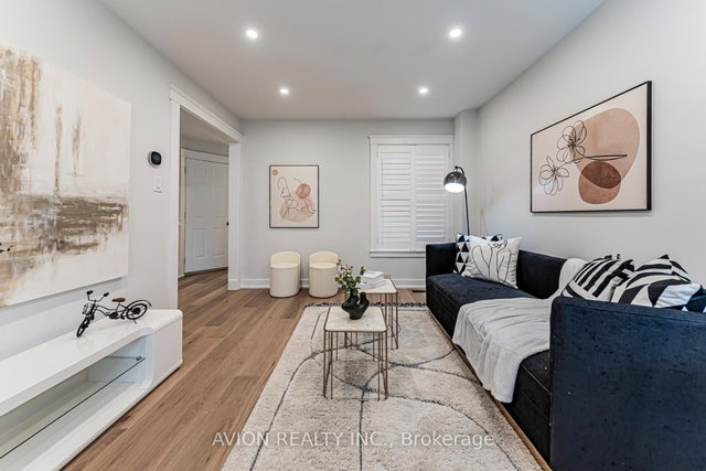 1613 Greenbriar Drive