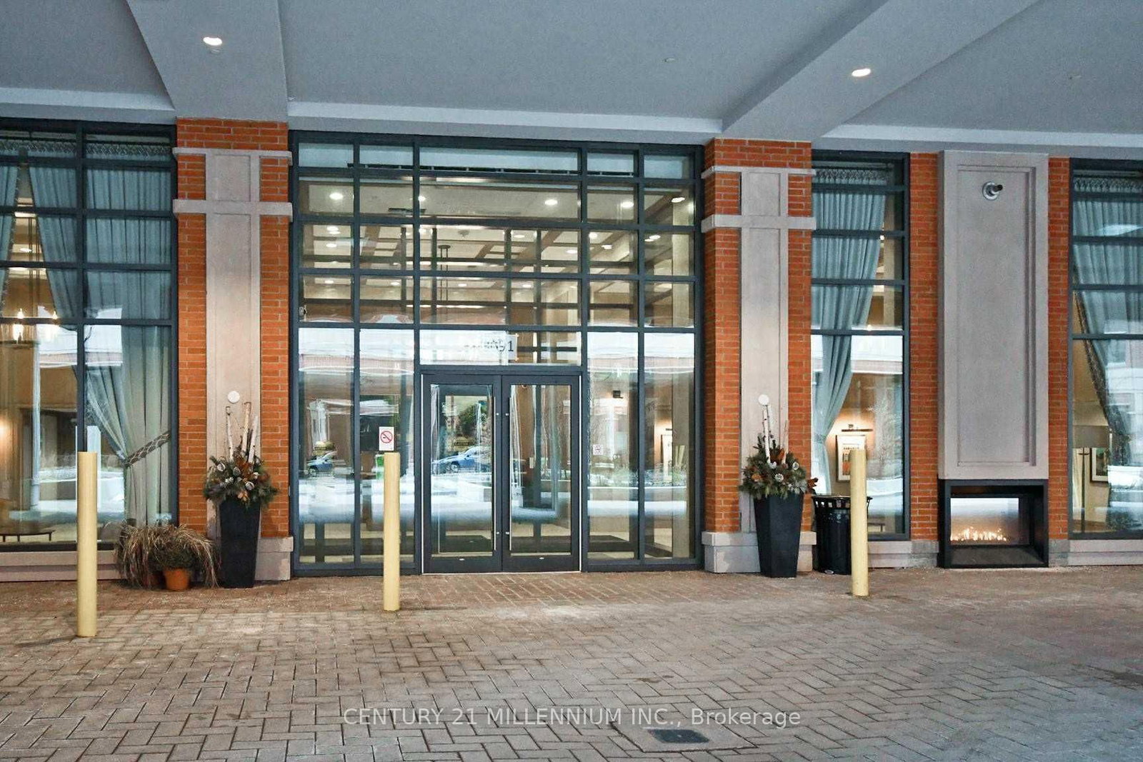 3091 Dufferin Street, Unit 323 - Photo 18