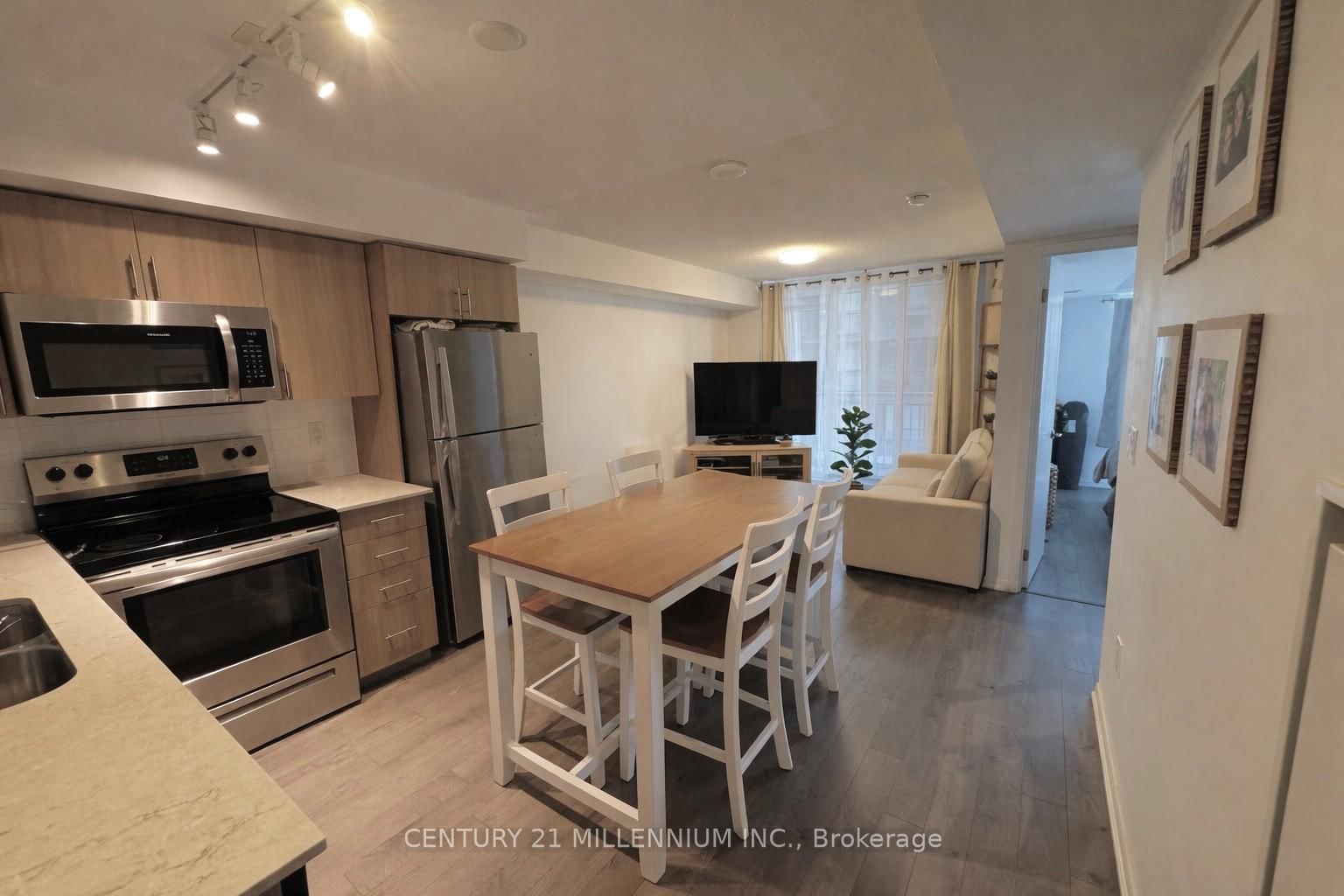 3091 Dufferin Street, Unit 323 - Photo 4