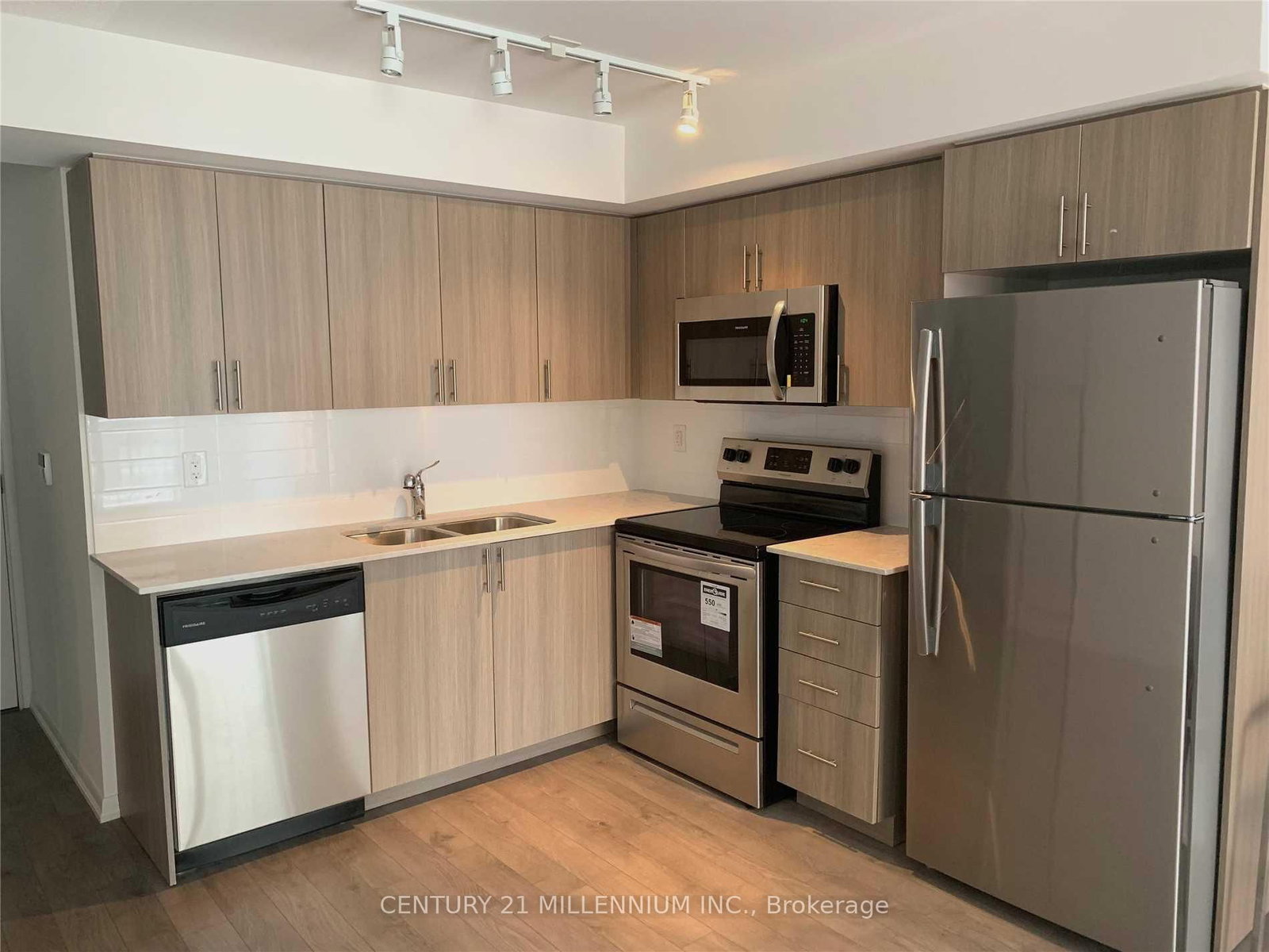 3091 Dufferin Street, Unit 323 - Photo 5