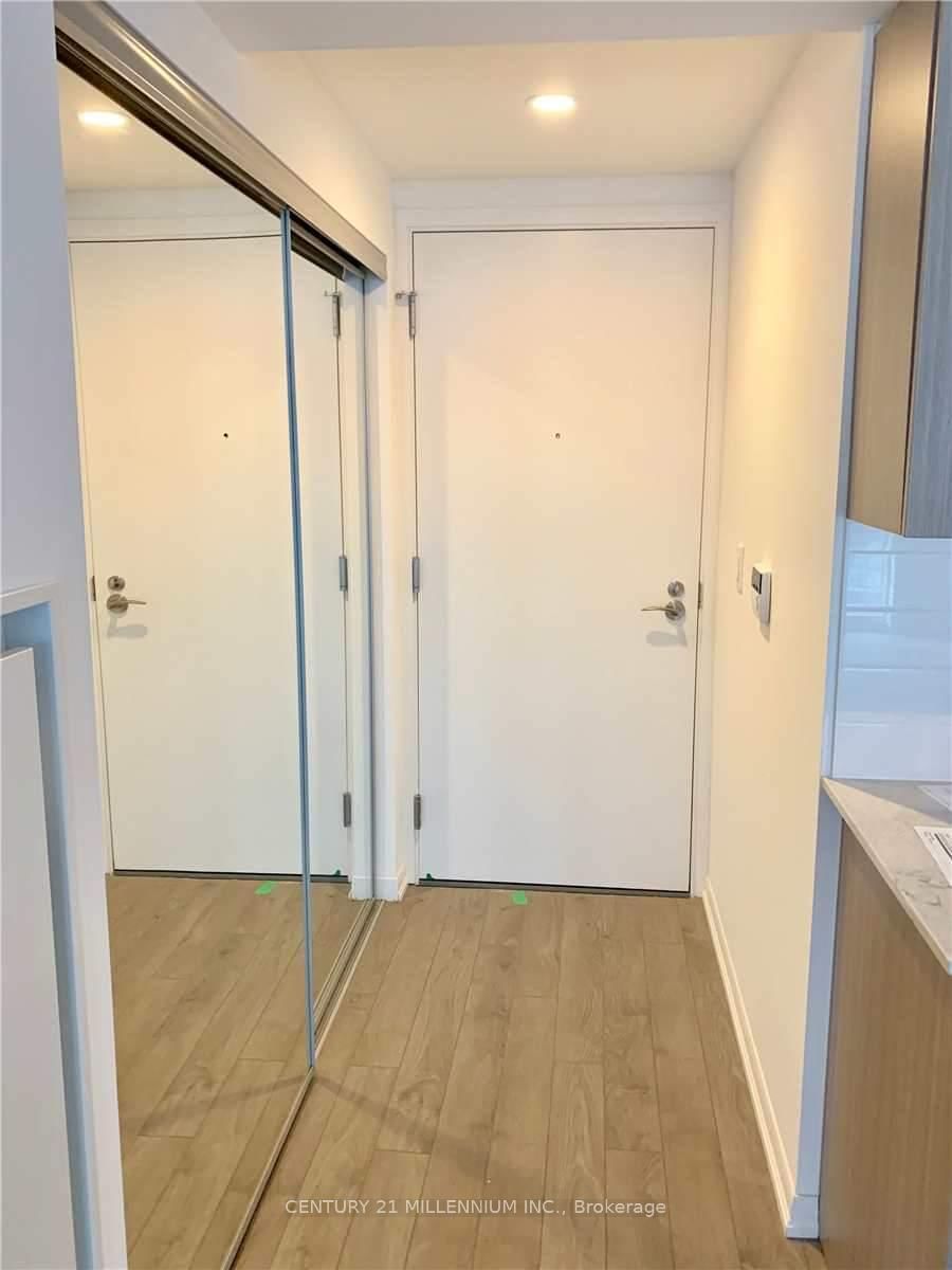 3091 Dufferin Street, Unit 323 - Photo 8