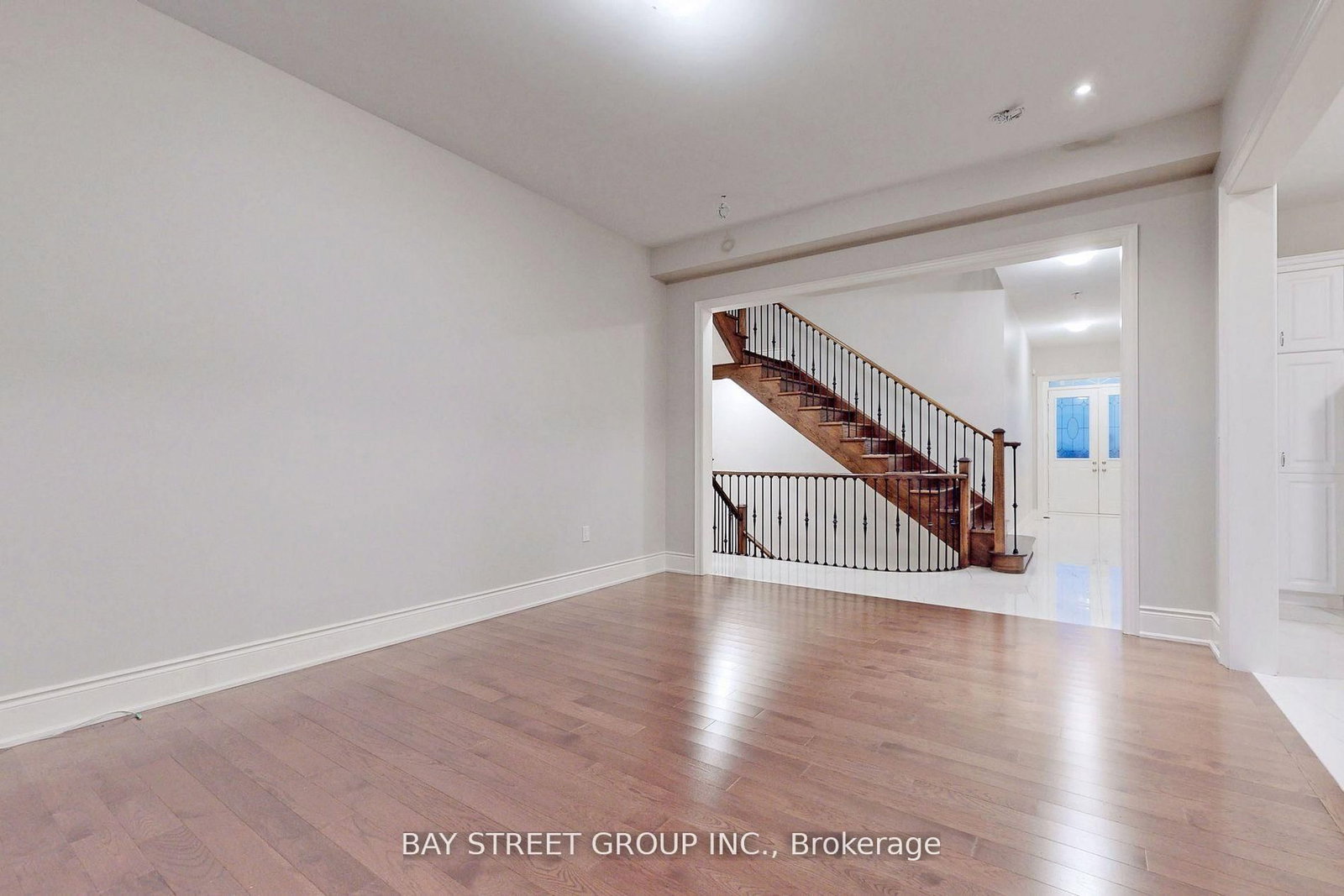 423 Threshing Mill Boulevard - Photo 7