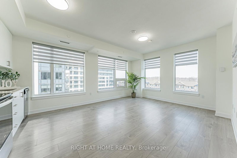 524 - 3200 william coltson Ave, Oakville, L6H 7W6 | Image 3