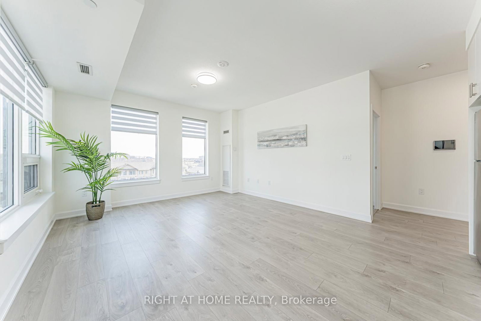 3200 william coltson Avenue, Unit 524 - Photo 5