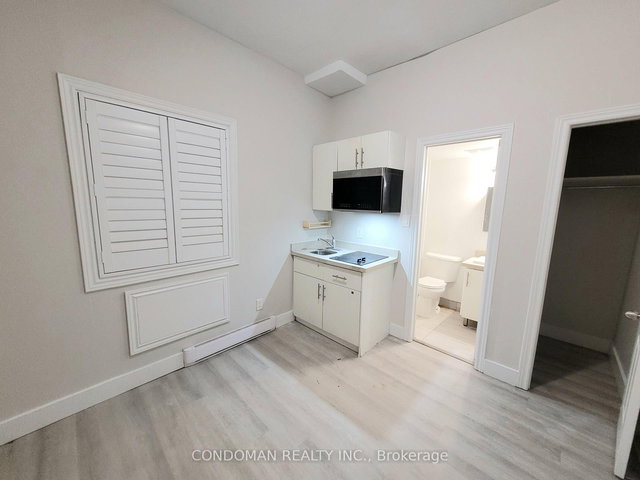 204 - 1371 King Street W