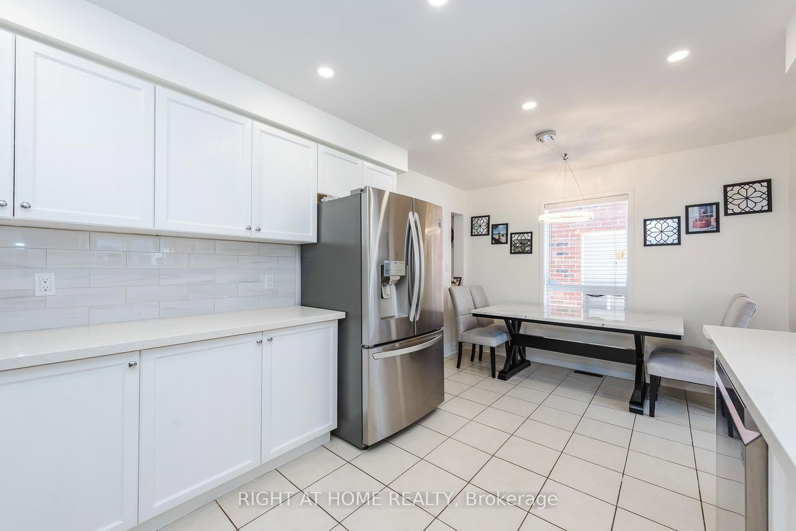 Semi-Detached House for sale at 1268 Newell Street, Milton, Ontario, L9T 6C2 - Dempsey - MLS: W12980750