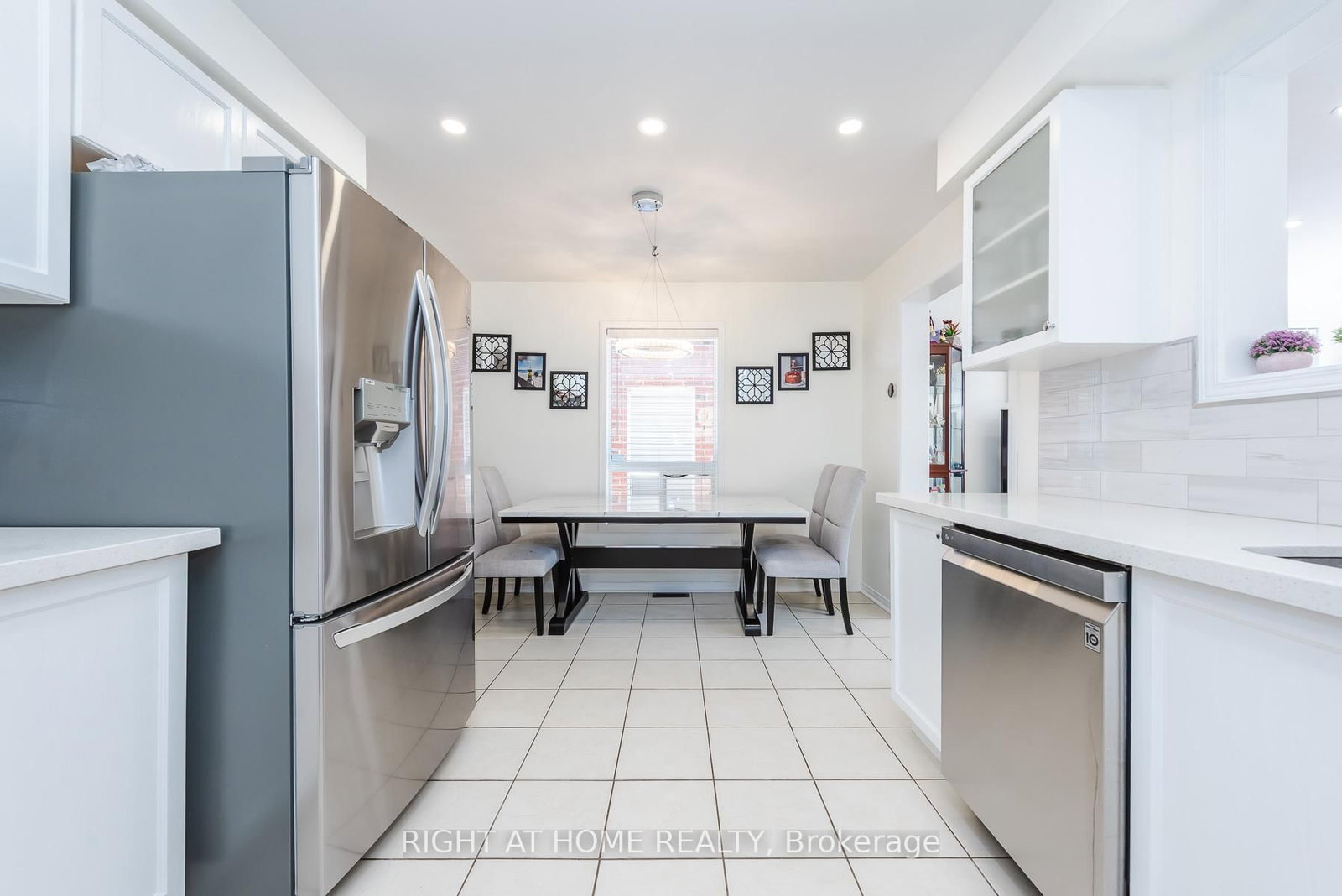 Semi-Detached House for sale at 1268 Newell Street, Milton, Ontario, L9T 6C2 - Dempsey - MLS: W12980750