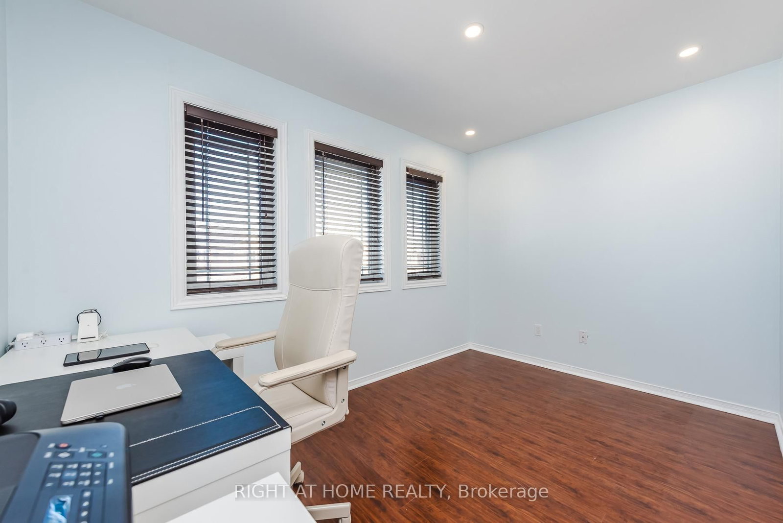 Semi-Detached House for sale at 1268 Newell Street, Milton, Ontario, L9T 6C2 - Dempsey - MLS: W12980750