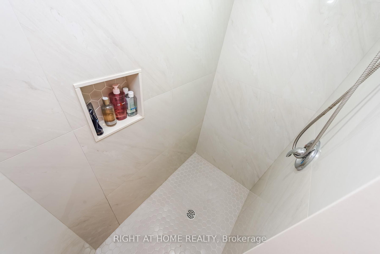 Semi-Detached House for sale at 1268 Newell Street, Milton, Ontario, L9T 6C2 - Dempsey - MLS: W12980750