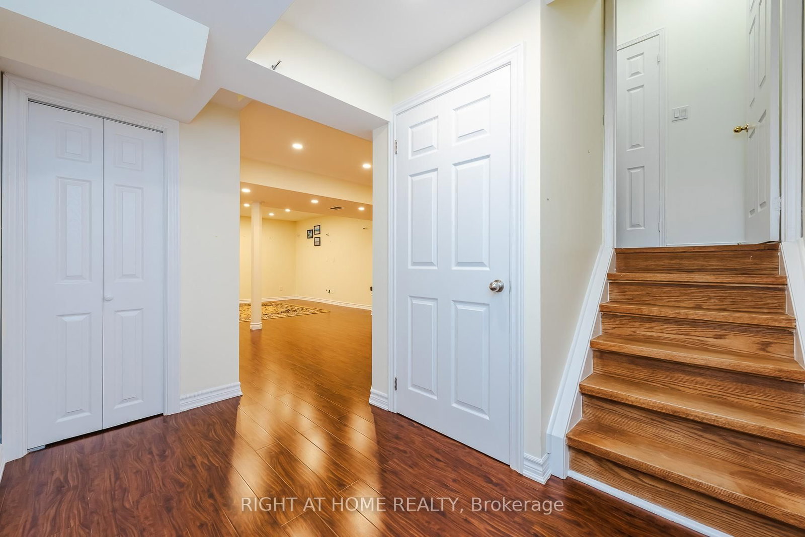 Semi-Detached House for sale at 1268 Newell Street, Milton, Ontario, L9T 6C2 - Dempsey - MLS: W12980750