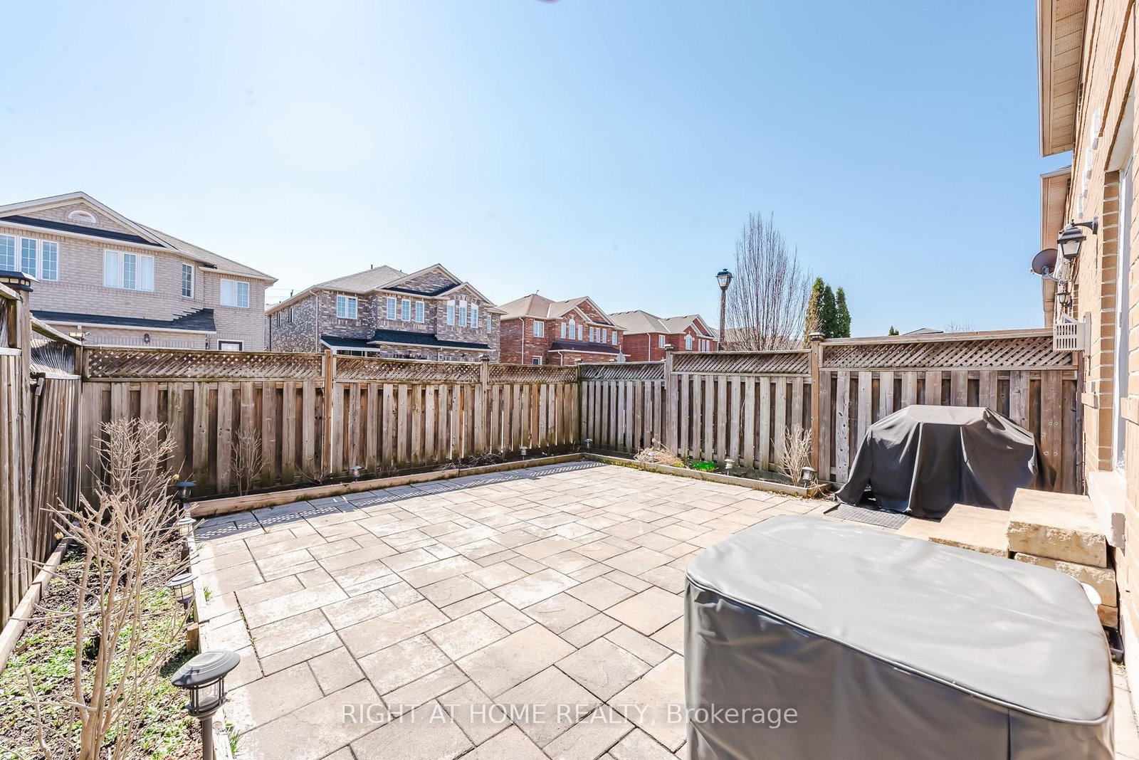 Semi-Detached House for sale at 1268 Newell Street, Milton, Ontario, L9T 6C2 - Dempsey - MLS: W12980750