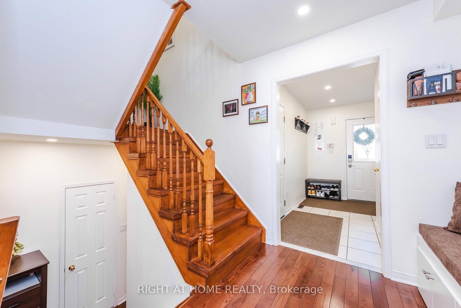 Semi-Detached House for sale at 1268 Newell Street, Milton, Ontario, L9T 6C2 - Dempsey - MLS: W12980750